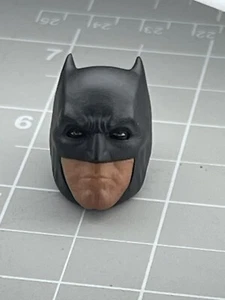 Mezco One:12 Zack Snyder’s Batman - Affleck Head Maßstab 1:12 1155 - Bild 1 von 2