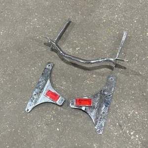 Harley Davidson Chrome SISSY BAR SIDE PLATES w/REFLECTORS And Bracket Backrest - Picture 1 of 9