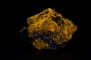JH7181.6 Gelb-Orange Wollastonit, Desert View Mine, CA - Bild 1 von 2