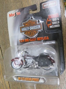 2003!!! MAISTO - 1:24 pressofuso - HARLEY DAVIDSON 2001 FLSTS Heritage Springer - Foto 1 di 5