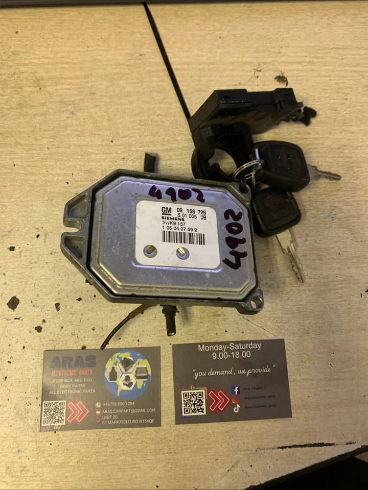 Vauxhall Opel Z18XE ENGINE CONTROL UNIT  ECU SET KIT 09158726 5WK9157 - Image 1 of 4