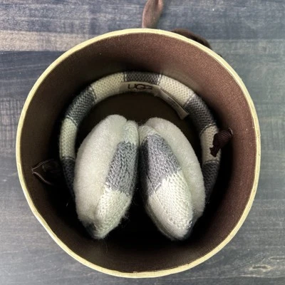 UGG Australia Womens Earmuffs w/Box Shearling Cable Knit One Size Outdoors READ - Imagem 1 de 4