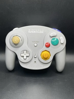 Nintendo GameCube WaveBird Wireless Controller - Grey  DOL-004 NO RECEIVER - Image 1 of 4