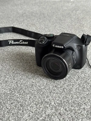 Canon PowerShot SX520HS 16.0MP 42X Zoom Digital Camera + Charger — 第 1/4 张图片