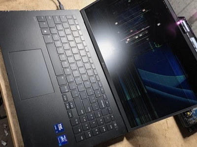 LG Gram 15Z90S 15.6" FHD Touch Ultra 7 Processor 155H 16GB 1TB SSD W11H Clcd - Image 1 of 4