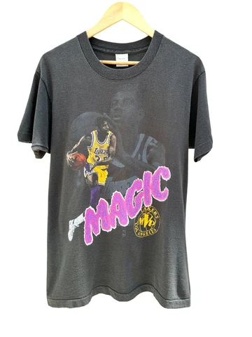 Vintage 90's Magic Johnson Los Angeles Lakers Salem T-shirt Cover