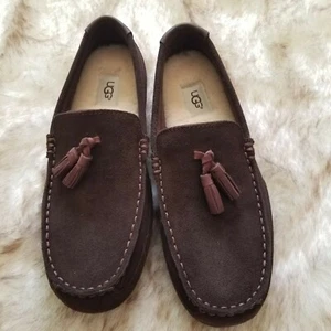 UGG Australia Suede 8 Brown Loafer Moccasins Slip On Men Shoe S/N1006164  NEW - Picture 1 of 7