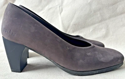 Zapatos de tacón Arche para mujer de gamuza de cuero talla EE. UU. 6,5 M Francia marrón topo como nuevos Foto 1 de 4
