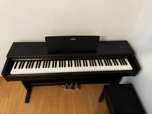 Yamaha Arius YDP-144B Digital Piano, Schwarz Elektronisches Klavier - Bild 1 von 6