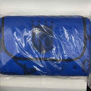 KC Royals Outdoordecke mit Henkel Nagelneu - Bild 1 von 4