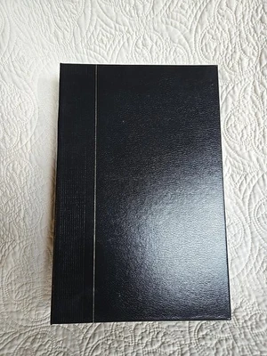 ÁLBUM DE FOTOS HOLSON GRANDE DE 3 ANILLOS, TIENE CAPACIDAD PARA 234 FOTOS DE 4"X6" Foto 1 de 4