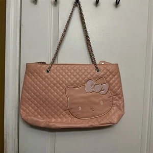 Hello Kitty Umhängetasche gesteppt rosa geprägtes Gesicht Medium - Bild 1 von 8