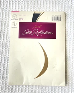 Vintage Hanes Silk Reflections Pantyhose Size AB Silky Sheer Jet Black New 715 - Picture 1 of 2