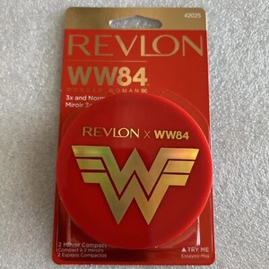 Specchio compatto rosso Wonder Woman Revlon x WW84 Wonder Woman nuovo EDIZIONE LIMITATA - Foto 1 di 2