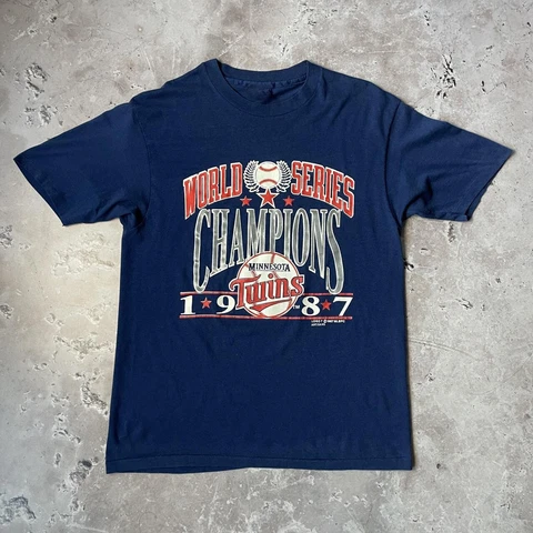 "VINTAGE  T-SHIRT MINNESOTA TWINS 1987 MLB WORLD SERIES CHAMPIONS" Cover