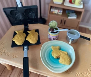 Re-ment Miniature Redbean Taiyaki Waffle Maker, Cooking, Dessert, Kitchen Rement - Picture 1 of 3