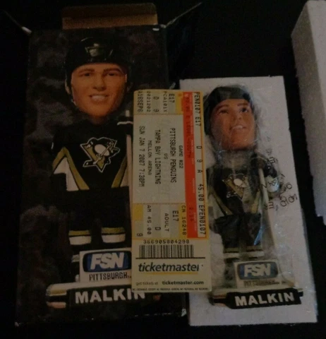 EVGENI MALKIN Pittsburgh PENGUINS Hockey NHL Bobblehead + Ticket Stub 2007 New Cover