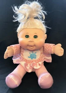 Cabbage Patch Kids Sittin hübsches Mädchen Puppe rosa Kleid weiße Haare grüne Augen LC - Bild 1 von 3