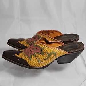 Vtg BCBGirls Women 10 Western Mules Leather Cuban Heels Pointed Toe Slip On Shoe