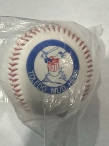 Béisbol de gallinas de barro MILB Toledo. Nuevo en embalaje. - Imagen 1 de 6