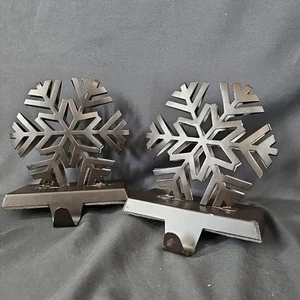 Set Of 2 Brown Snowflake Stocking Holders - Picture 1 of 7