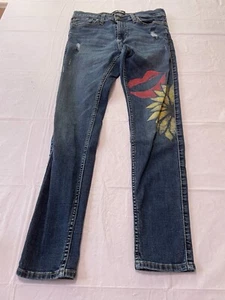 Hollister Women's Blue Jeans 30x30 dark wash graphics lips flower -839 - Picture 1 of 6