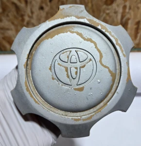 95-00 TOYOTA TACOMA HUB CAP CENTER 16" WHEELS WHEEL COVER SINGLE ONE - Picture 1 of 3