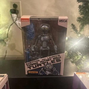 NECA Eastman and Laird's Teenage Mutant Ninja Turtles Action Figure - Fugitoid - Picture 1 of 2