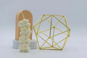 Flower Candle, Soy Wax, Decorative Candle, Aesthetic, Gift, Home Decor - Picture 1 of 2