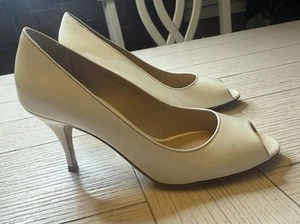 Dolce & Gabbana White Patent Leather Peep Toe 3” Pumps Size 37. Made In Italy. - Picture 1 of 9