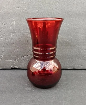 Vintage Anchor Hocking Royal Ruby Red Glass Vase Ribbed  6 3/8” Height - Image 1 of 4
