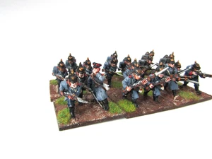 A6 FRANCO PRUSSIAN WAR - PRUSSIAN INFANTRY MODELS X 18 28MM WELL PAINTED METAL - Picture 1 of 8
