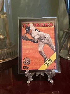2023 Topps Update 35th Black Parallel Derek Jeter #88US-35 SER#082/299 - Picture 1 of 2