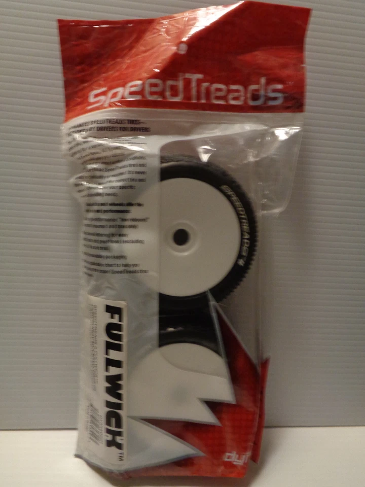 DYNAMITE W0001 SPEEDTREADS 2 FULLWICK 1/8 MOUNTED TIRES (2) - Image 1 of 1