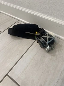 2008-2011 Mercedes-Benz C300 C350 W204 Front Right Side Seatbelt Retractor🔥 - Picture 1 of 4