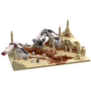 MOC: Battle in Episode II with Ship and Walker from Movie 700 Pieces DIY - Picture 1 of 3