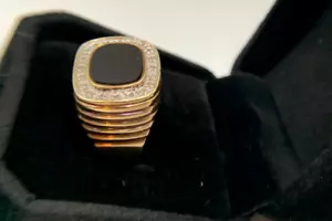10k Gold BlackStone w 20Diamonds Ring,Sz10.25, 15mmTop, 6.71g FreeGftBx2.49Valu - Picture 1 of 7