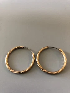 Vintage Goldtone Round Earrings - Picture 1 of 4