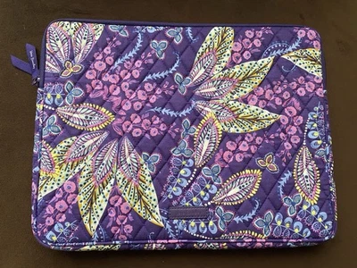 "Funda para portátil Vera Bradley diseño floral cachemir púrpura acolchada cremallera 11 x 14""" Foto 1 de 4