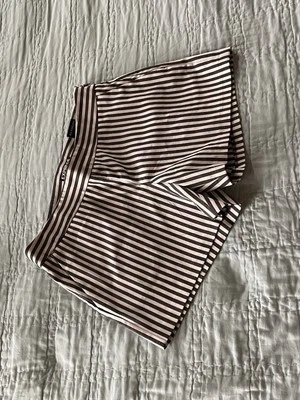 Pantalones cortos Express para mujer tiro bajo a rayas bolsillos y cremallera lateral talla 0 Foto 1 de 4