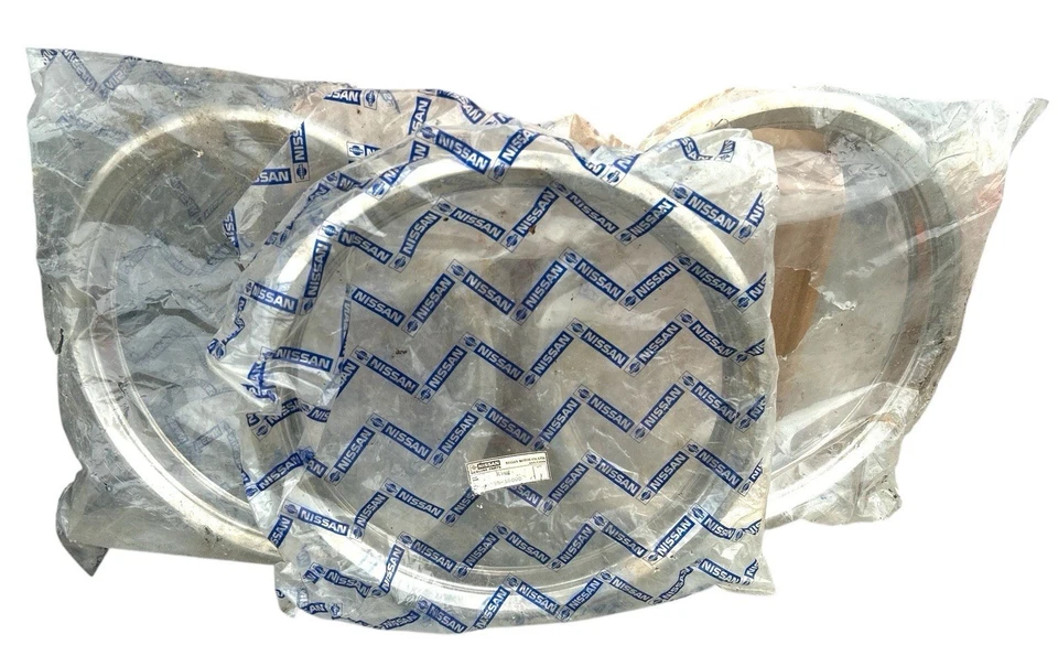 Nissan Vintage Genuino Lote De Tres Anillos Lote 355-S5000 OEM Hecho En Japón Foto 1 de 4