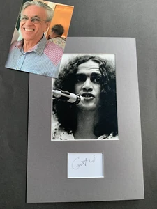 CAETANO VELOSO In-person signed Passepartout 20x30 Autogramm - Picture 1 of 2