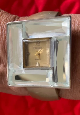 TERNER Women's WATCH Gold Bracelet and Big Square Deco-style Face - Works - Image 1 of 4