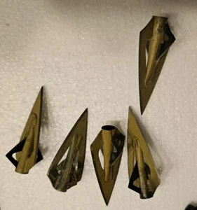 5 Vintage Fred Bear Arrow Razorhead Broadheads W/ Bleeder Blades + Extra Razors - Picture 1 of 6