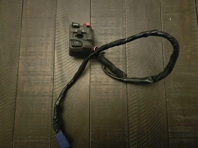 Interruptor de manillar izquierdo Kawasaki Versys 650 LE650 2007-2009 intermitente Foto 1 de 2