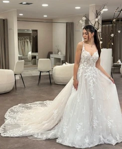 Lussuoso abito da sposa in pizzo abito da sposa 32-60 perle glitter lungo strascico - Foto 1 di 7