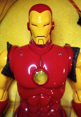 1/1 NEW Diecast Hot Toys Classic Iron Man With USB LIGHT KIT CMS014-D47 - Image 1 of 4