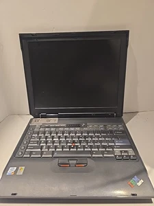 IBM Thinkpad A31 - PARA REPUESTOS sin probar SIN disco duro - Imagen 1 de 8