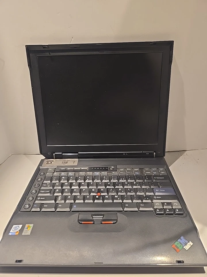 IBM Thinkpad A31 - PARA REPUESTOS sin probar SIN disco duro  Foto 1 de 4
