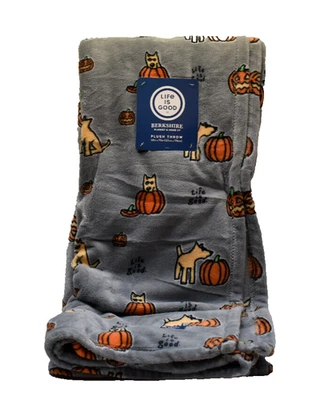 Life Is Good Berkshire Dog Fall Pumpkin Plush Throw Blanket New! NWT - Image 1 of 3